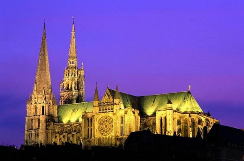 Le Boeuf Couronne - Hotel & Restaurant Chartres- Logis Hotels 外观 照片